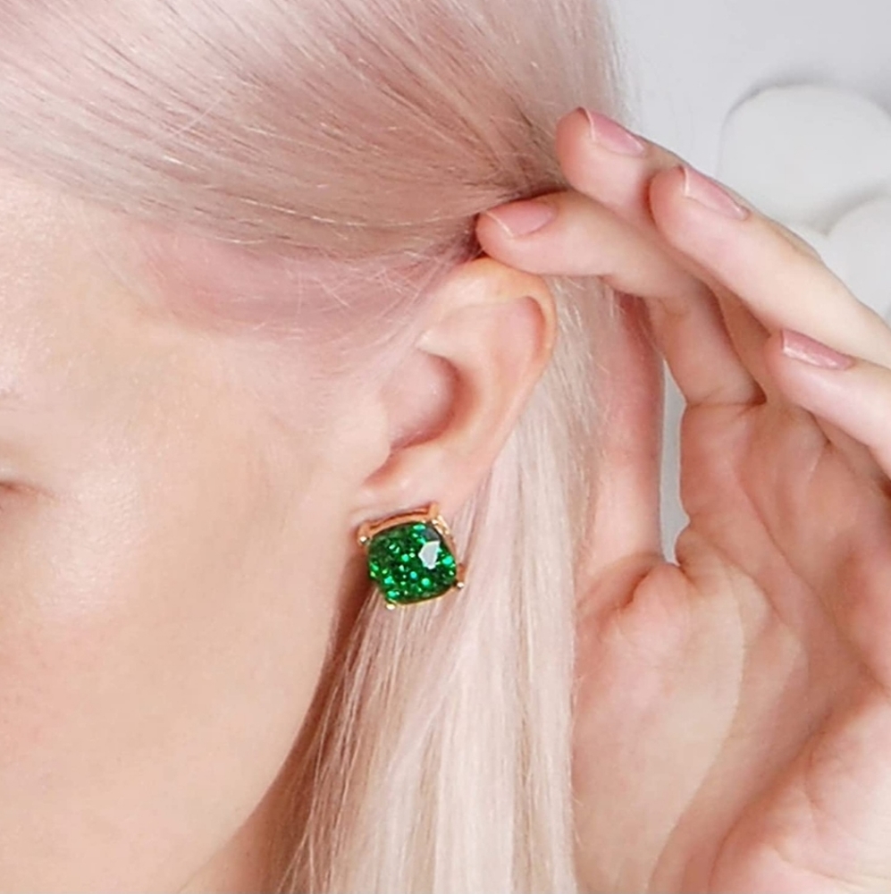 New square stud earrings - Picture 2 of 12